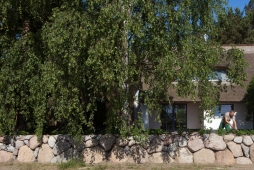 Privatgarten in Dierhagen: Bau einer Feldsteinmauer  